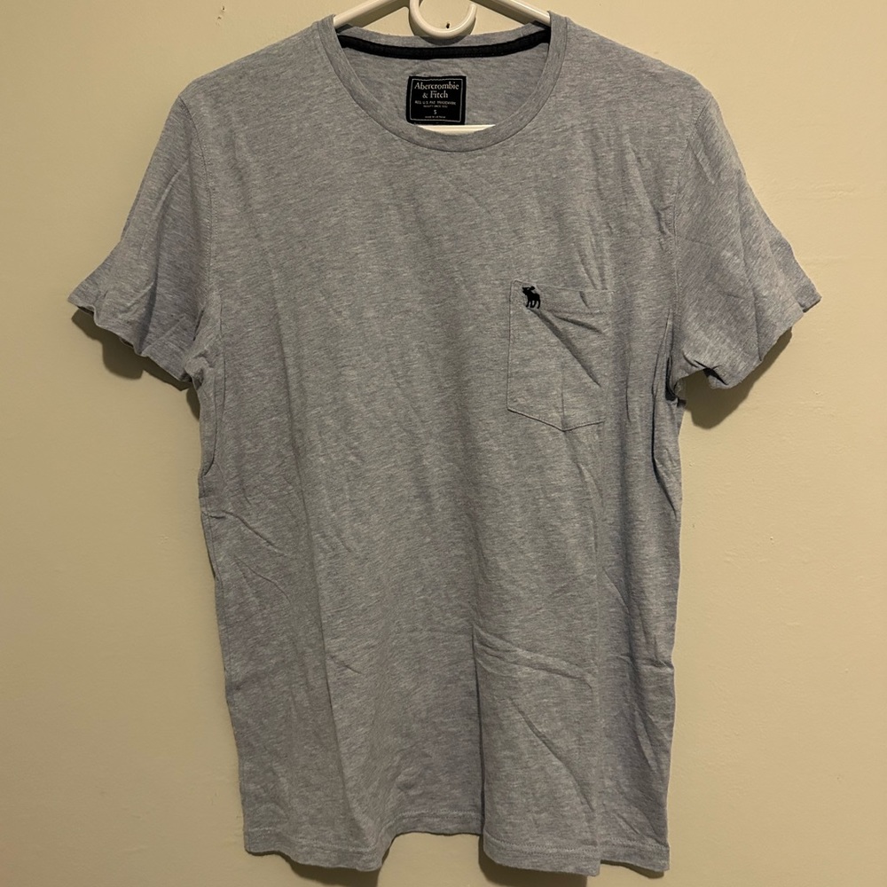 Abercrombie & Fitch Tee